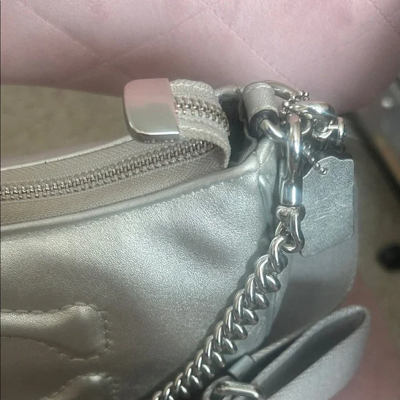 Coach Teri Metallic Silver Shoulder Bag and Cardholder Set - Picture 4 of 11